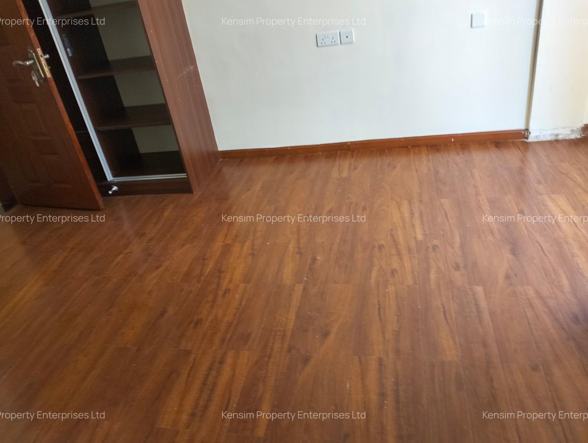 5 Bed Townhouse with En Suite in Lavington - 14