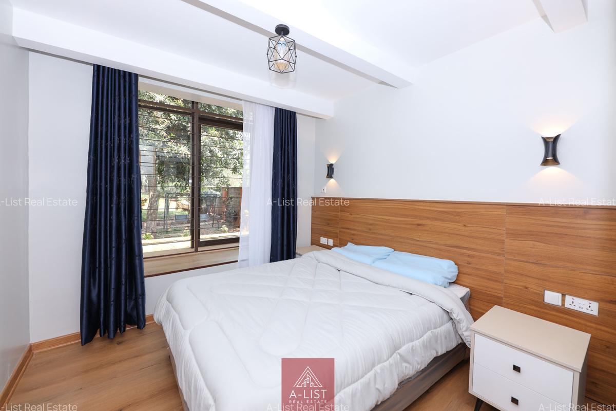 2 Bed Villa with Garden at Ridgeways - 7