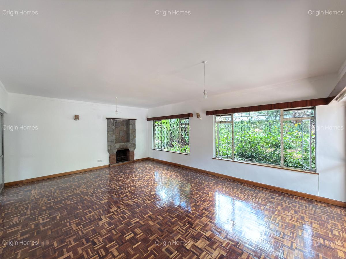 4 Bed Townhouse with En Suite at Lavington - 9