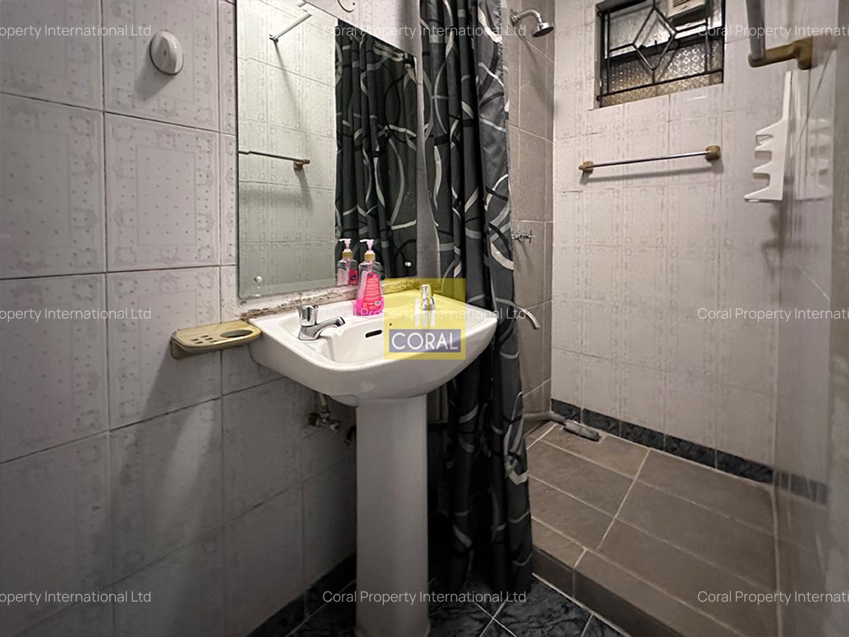 4 Bed Townhouse in Parklands - 13
