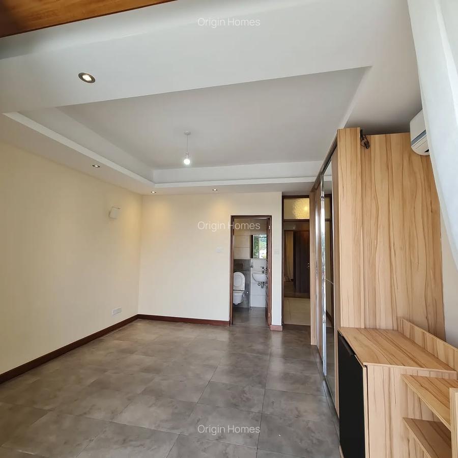 2 Bed Apartment with En Suite at Spring Valley - 8