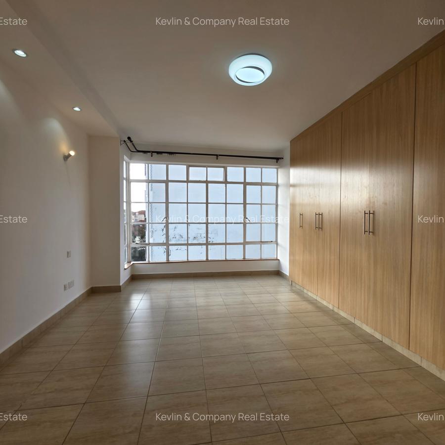 3 Bed Apartment with En Suite in Lavington - 15
