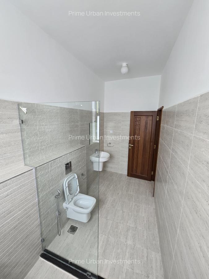 Serviced 4 Bed Apartment with En Suite in Nyali Area - 9