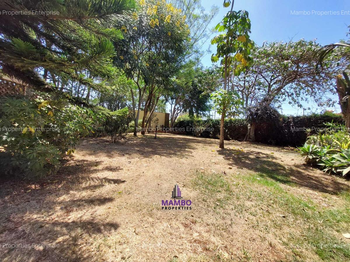 4 Bed House with En Suite at Eagle Park - 9