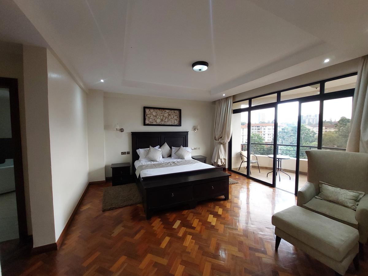 3 Bed Apartment with En Suite at Riverside Drive - 18