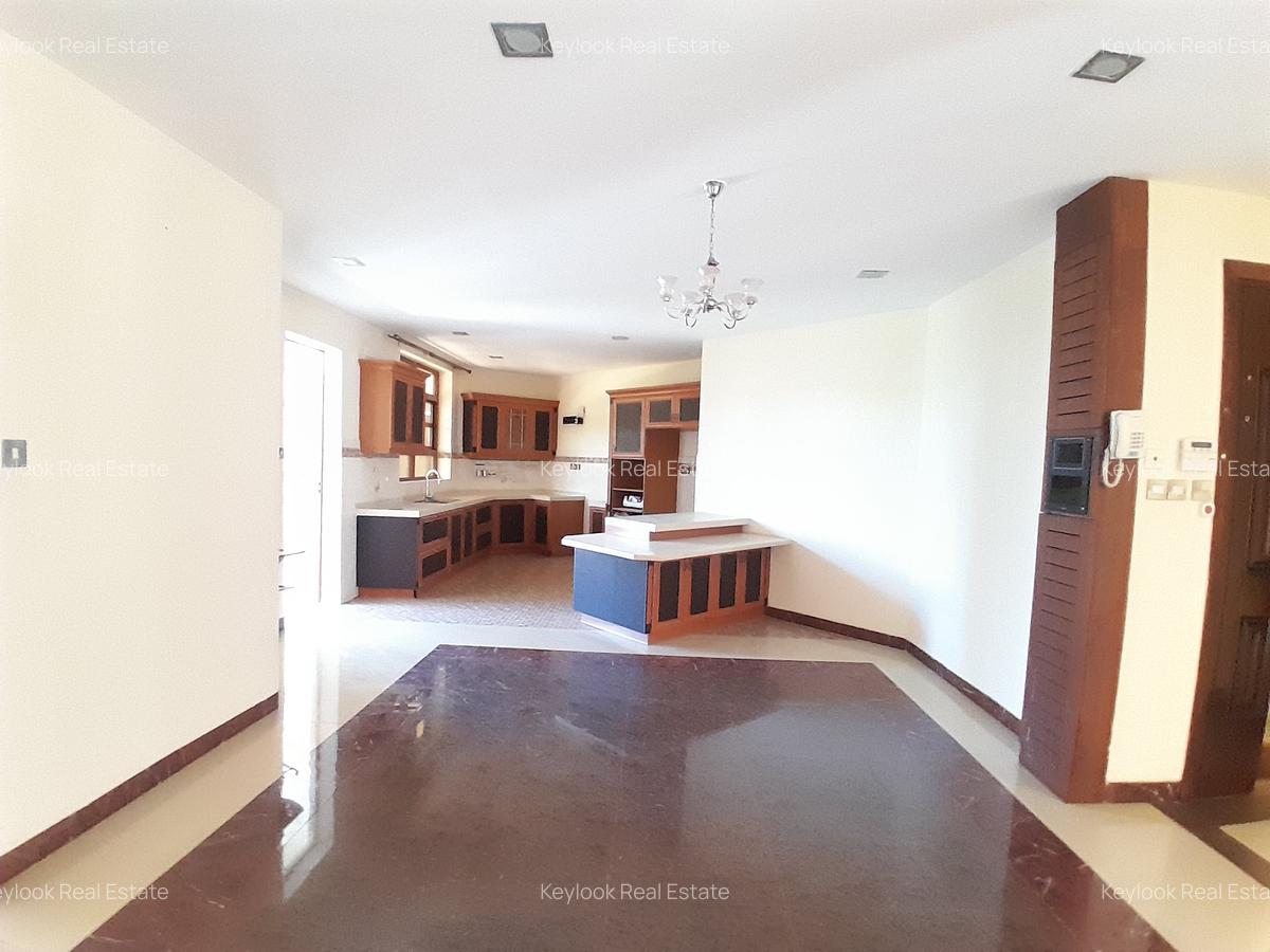 4 Bed Apartment with En Suite at Lavington - 6