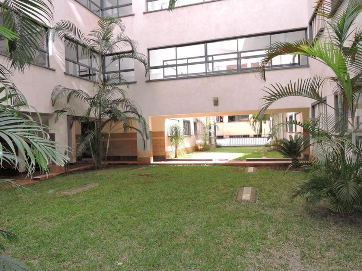 3 Bed Apartment with En Suite at Mvuli - 20