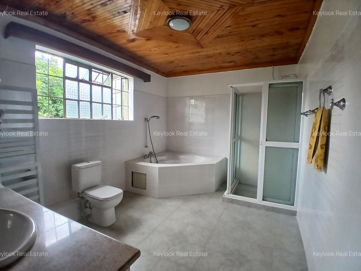 4 Bed Townhouse with En Suite at Lavington Green - 16