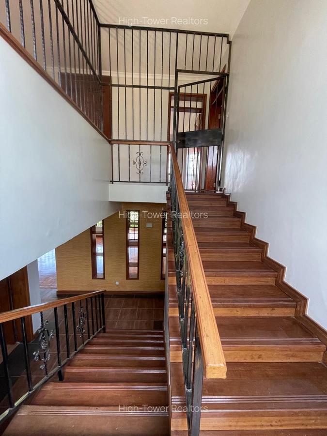 4 Bed House with En Suite in Runda - 10