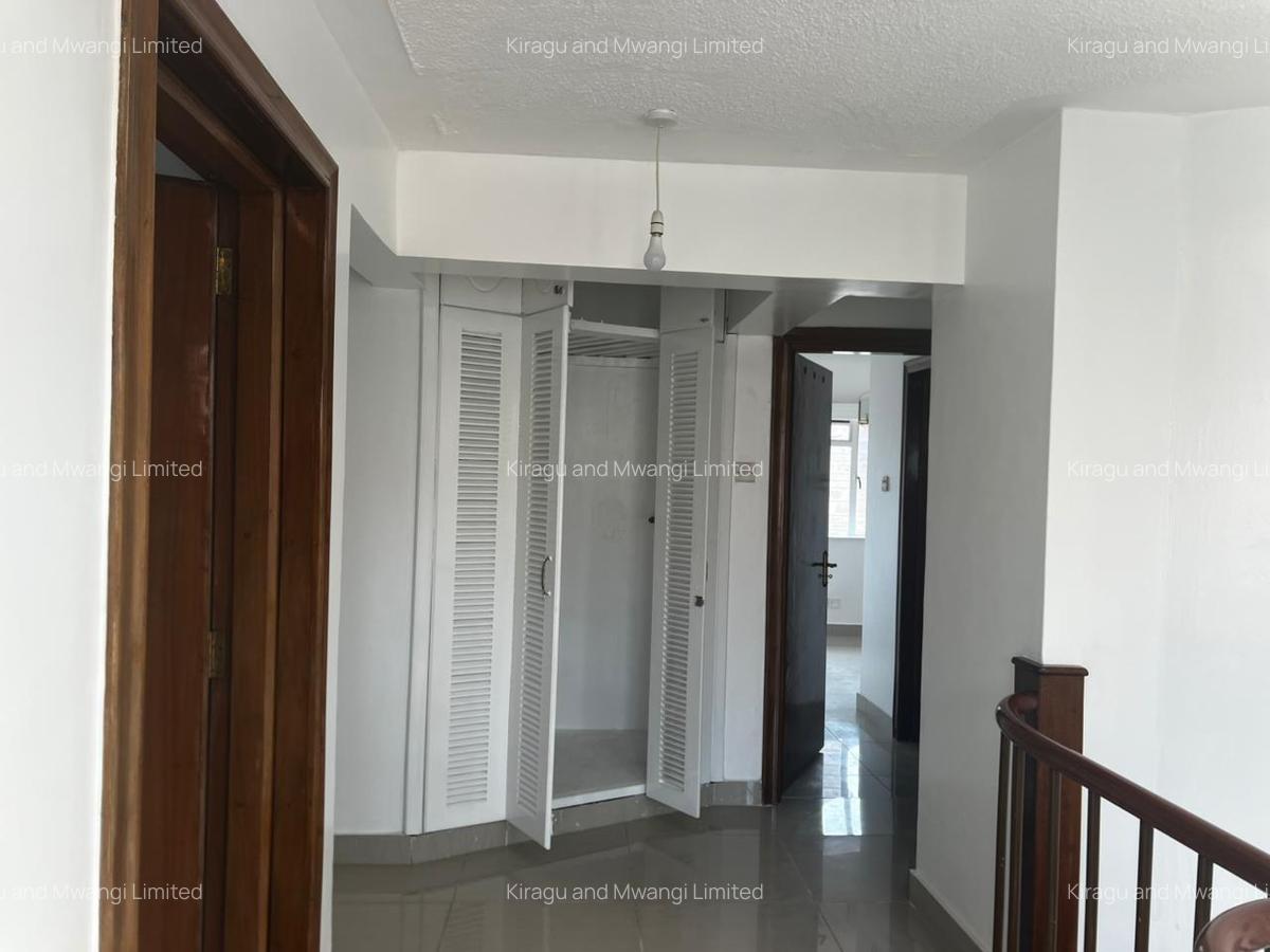 4 Bed Townhouse with En Suite at James Gichuru Road - 6