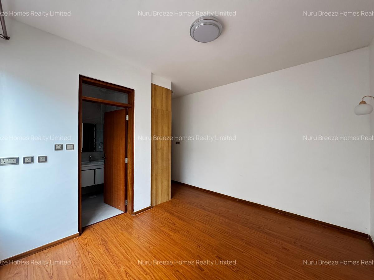 4 Bed Townhouse with En Suite in Runda - 12