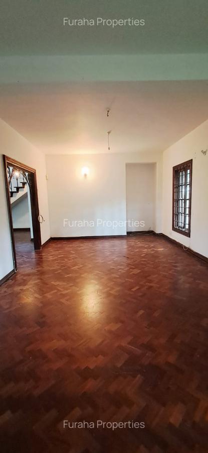 4 Bed House in Nyali Area - 9