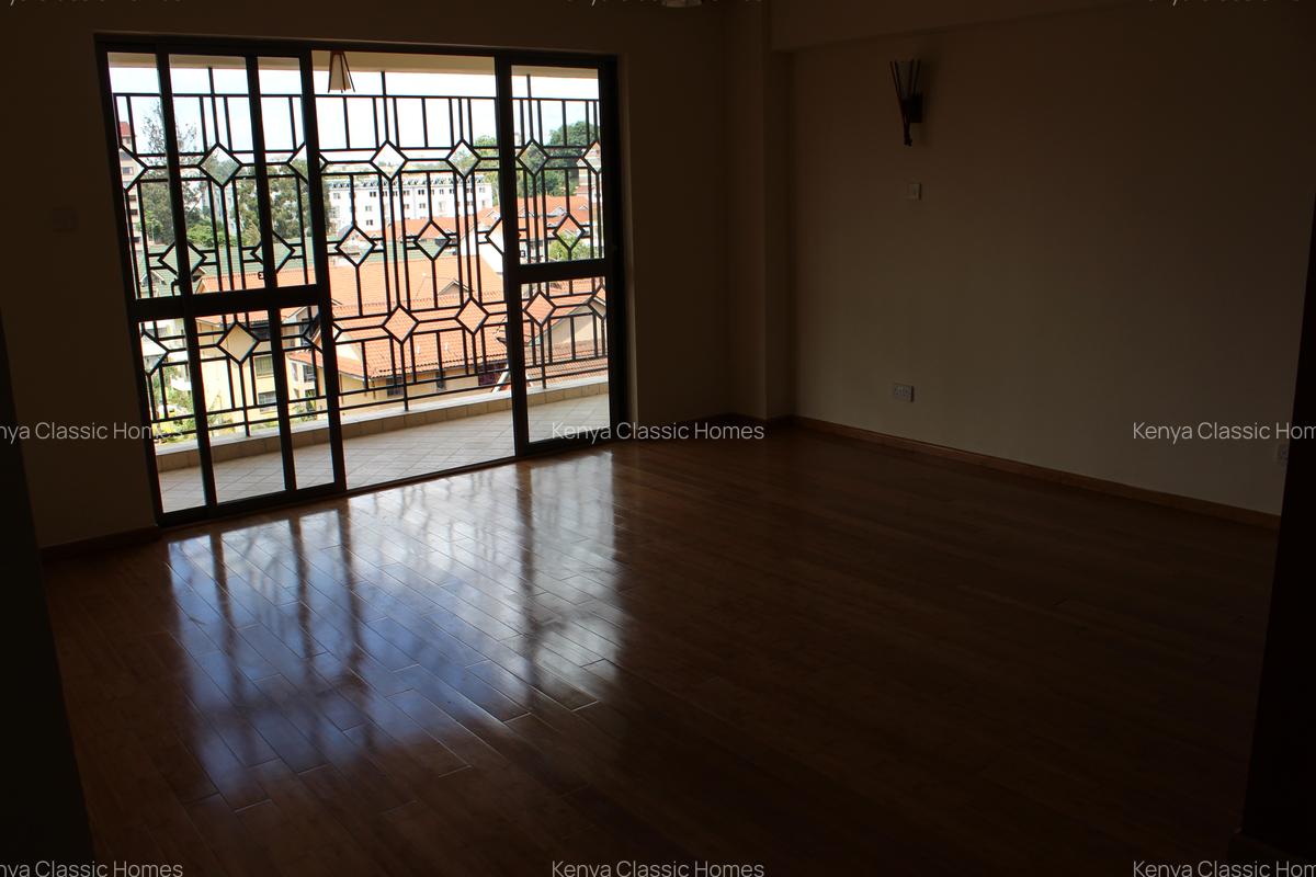 4 Bed Apartment with En Suite at Lavington - 12
