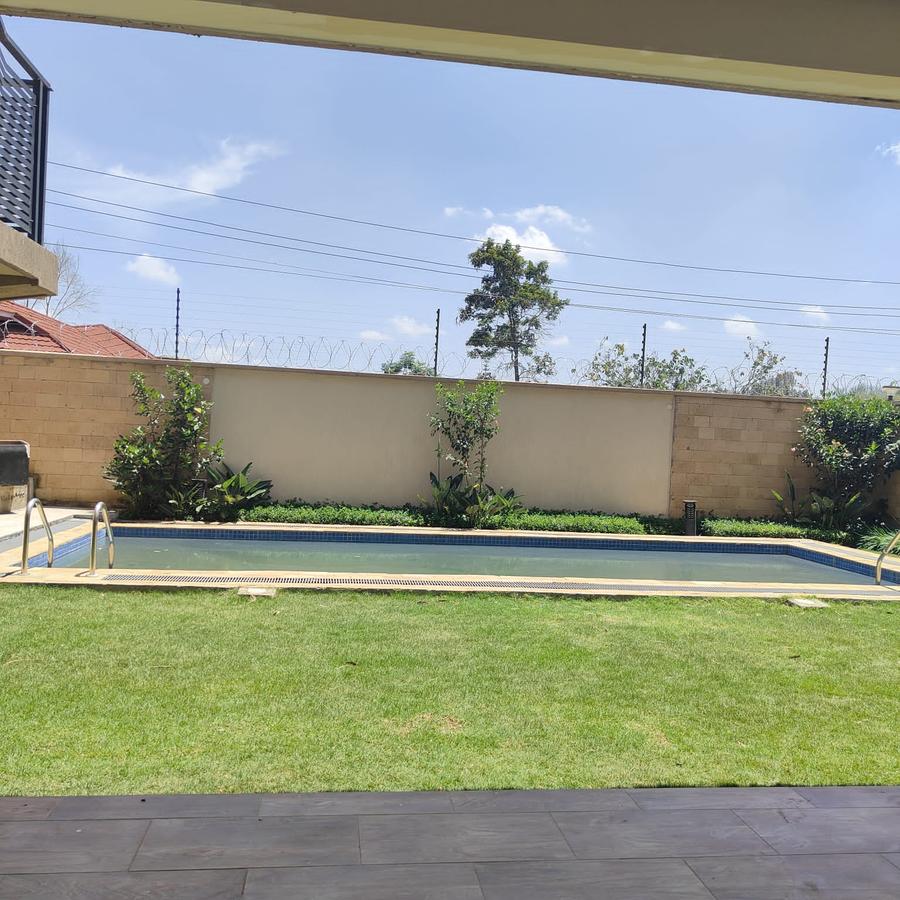 4 Bed Townhouse with En Suite at Jacaranda - 14