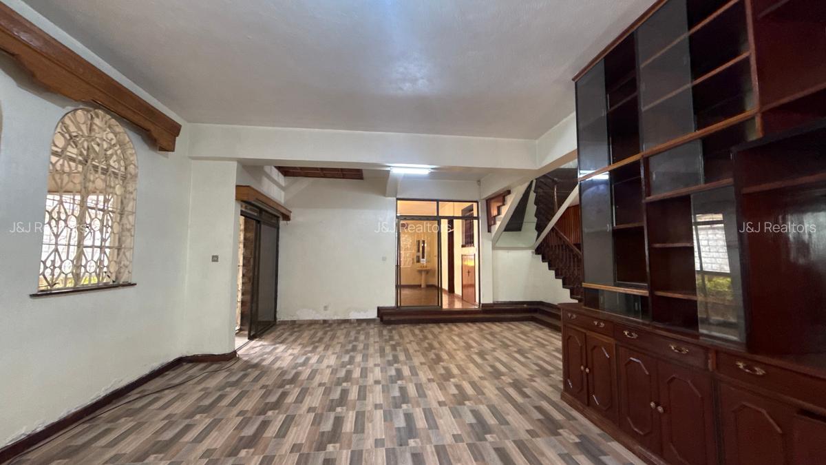 Commercial Property with Service Charge Included in Lavington - 7
