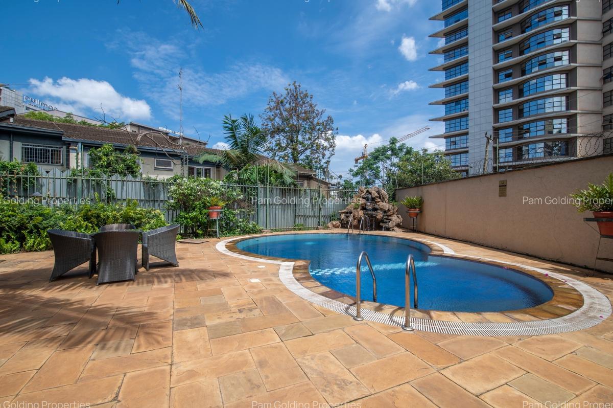 Serviced 1 Bed Apartment with En Suite at School Lane - 6