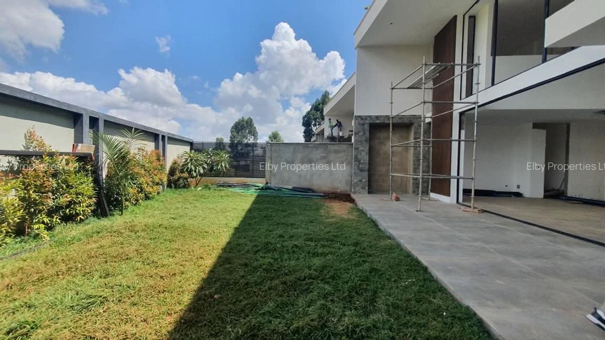 4 Bed House with En Suite in Kiambu Road - 4