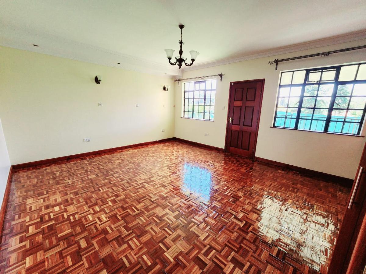 4 Bed Townhouse with En Suite at Lavington - 14 4 Bed Townhouse with En Suite at Lavington - 14