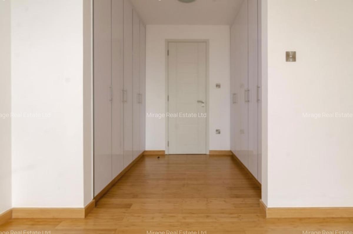 3 Bed Apartment with En Suite in Garden Estate - 15