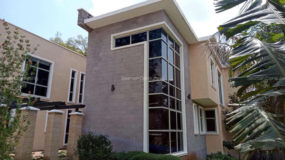 6 Bed House with En Suite in Karen - 4