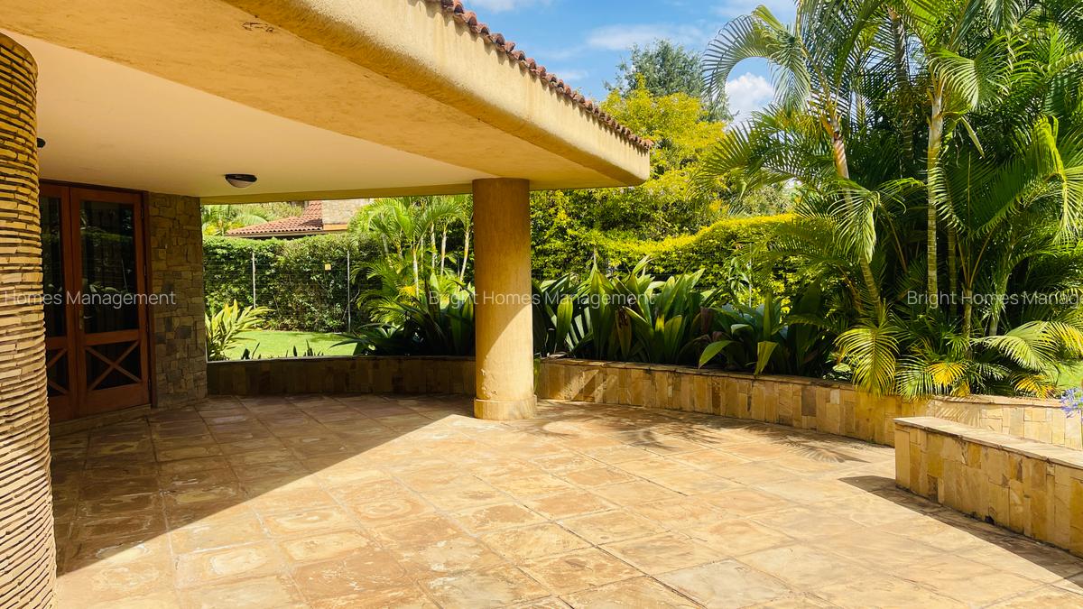 5 Bed Villa with En Suite in Runda - 3