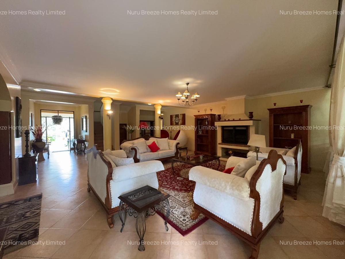 5 Bed House with En Suite in Runda - 17