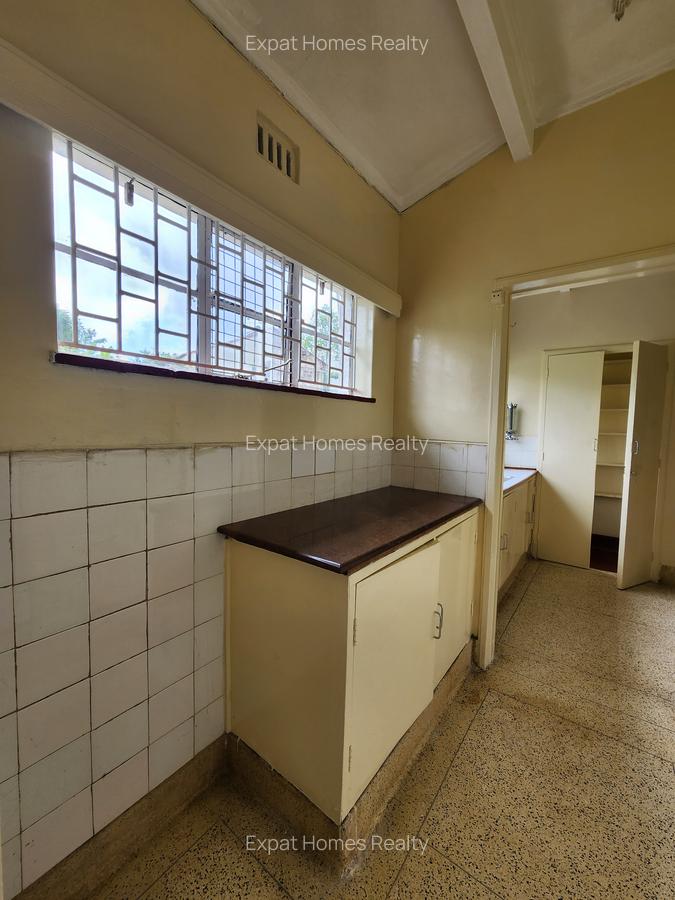 Commercial Property with Parking in Kilimani - 13