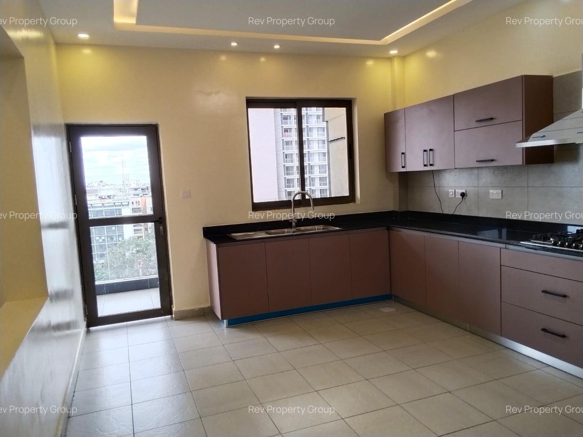 4 Bed Apartment with En Suite in Kilimani - 6