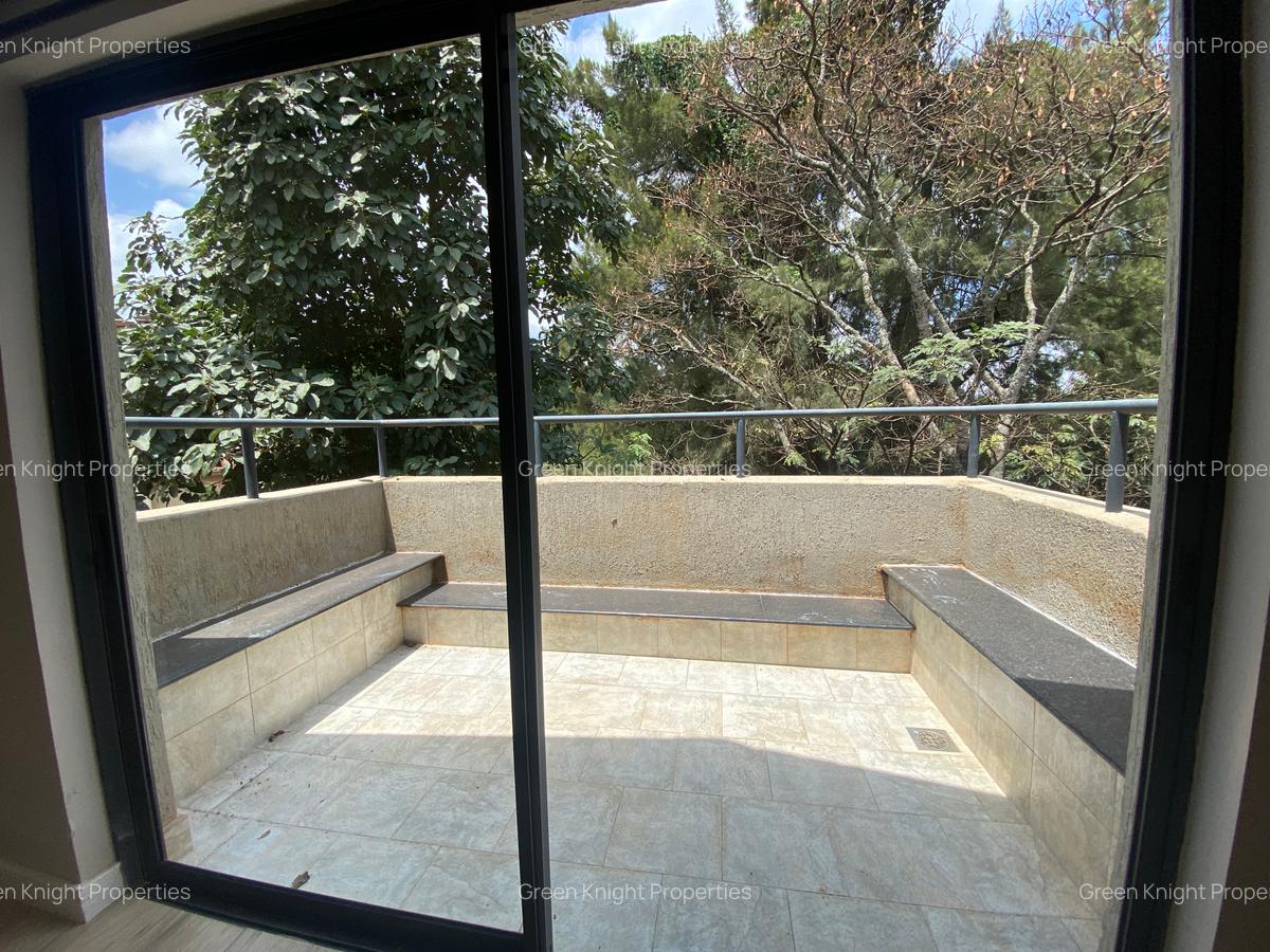 4 Bed Apartment with En Suite in Lavington - 13