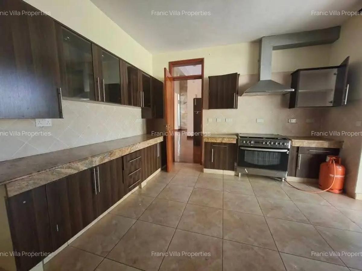 4 Bed House with En Suite at Runda - 7