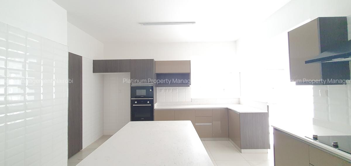 4 Bed Apartment with En Suite in General Mathenge - 8