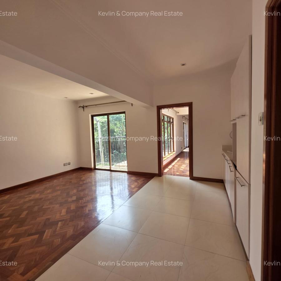 5 Bed Villa with En Suite in Lavington - 13