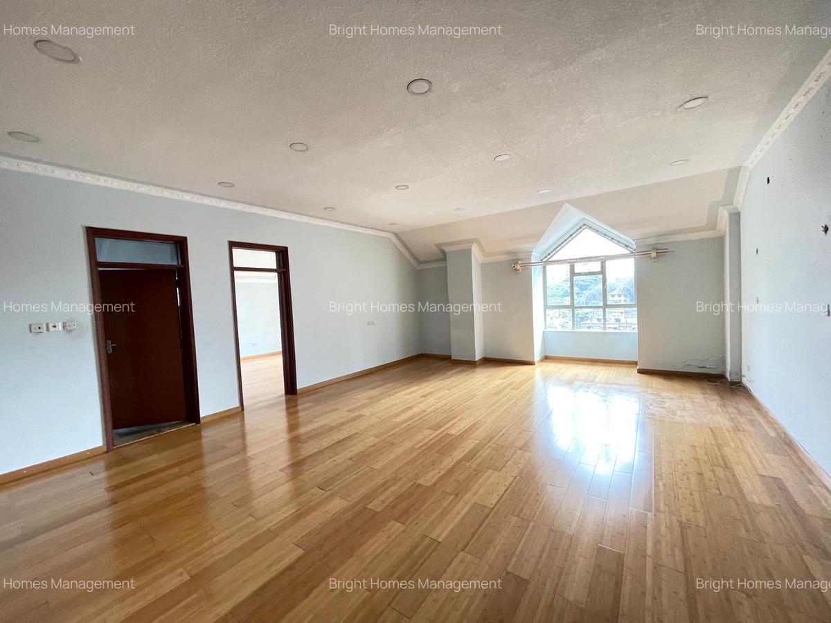 5 Bed Apartment with En Suite in Kilimani - 4