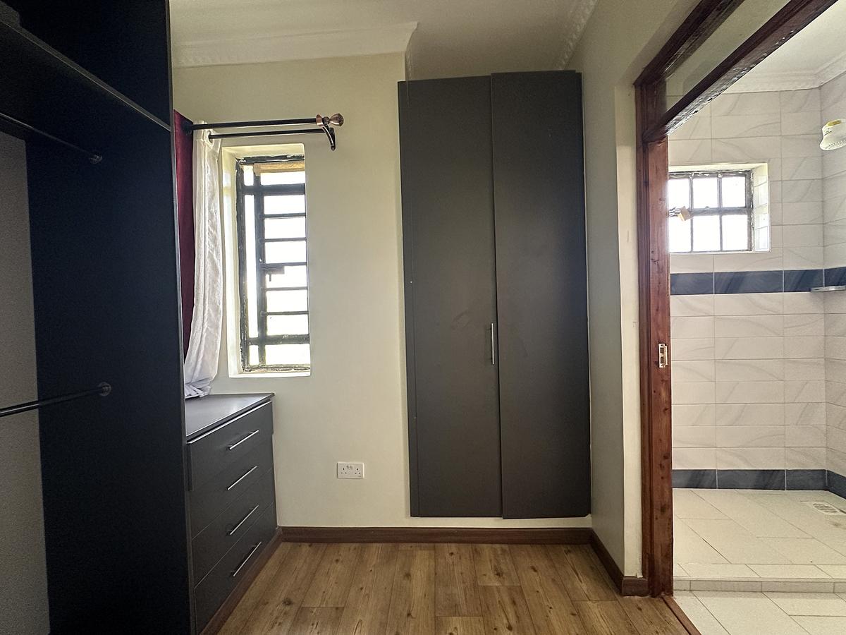 3 Bed Townhouse with En Suite at Ondiri - 12