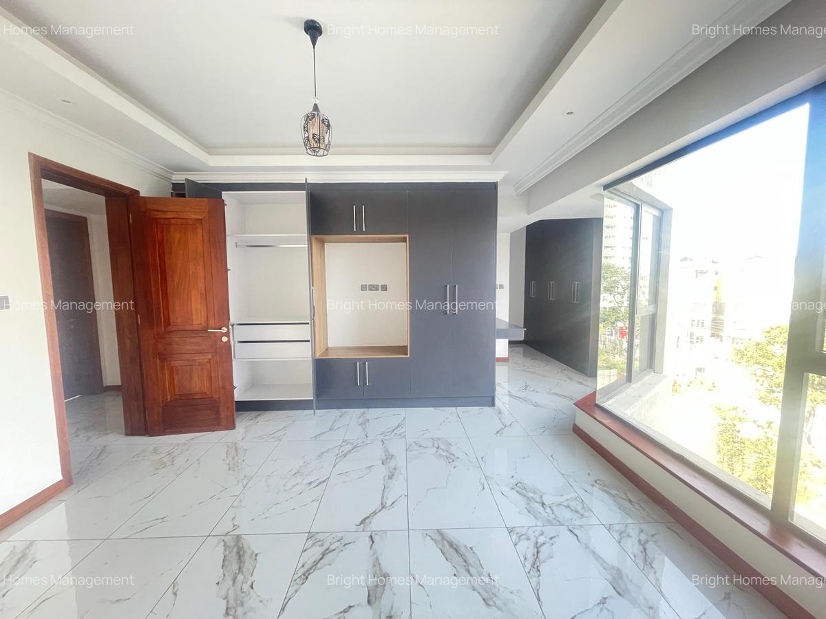 3 Bed Apartment with Swimming Pool in Kileleshwa - 11