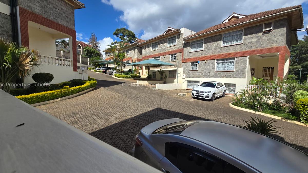 5 Bed Townhouse with Staff Quarters in Lavington - 8