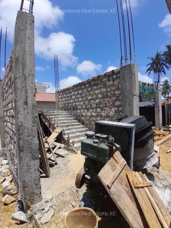 3 Bed Apartment with En Suite in Mtwapa - 3