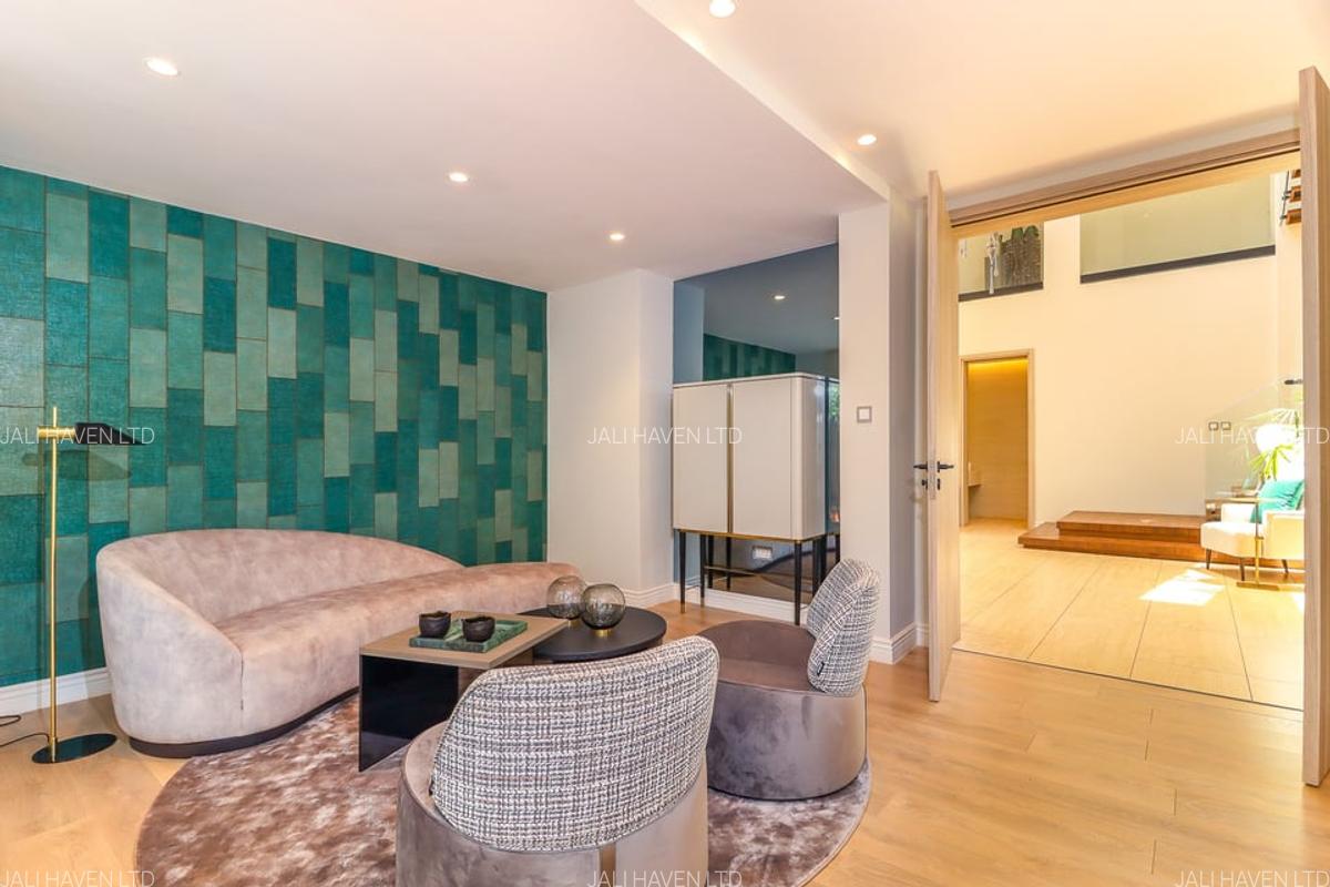 5 Bed Villa with En Suite in Runda - 6