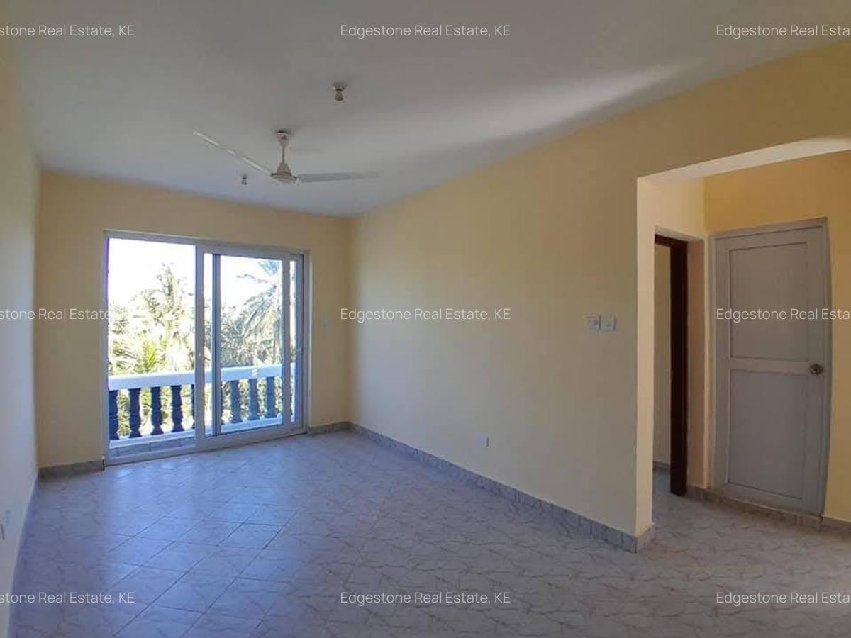 2 Bed Apartment with En Suite in Mtwapa - 17
