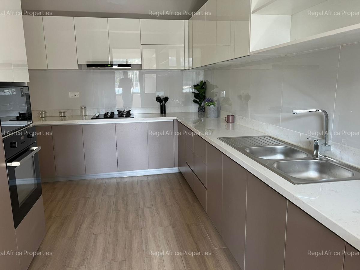 3 Bed Apartment with En Suite at Ring Road - 4