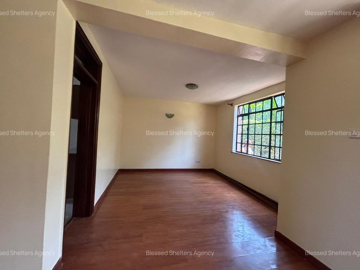 5 Bed Villa with En Suite in Kiambu Road - 10