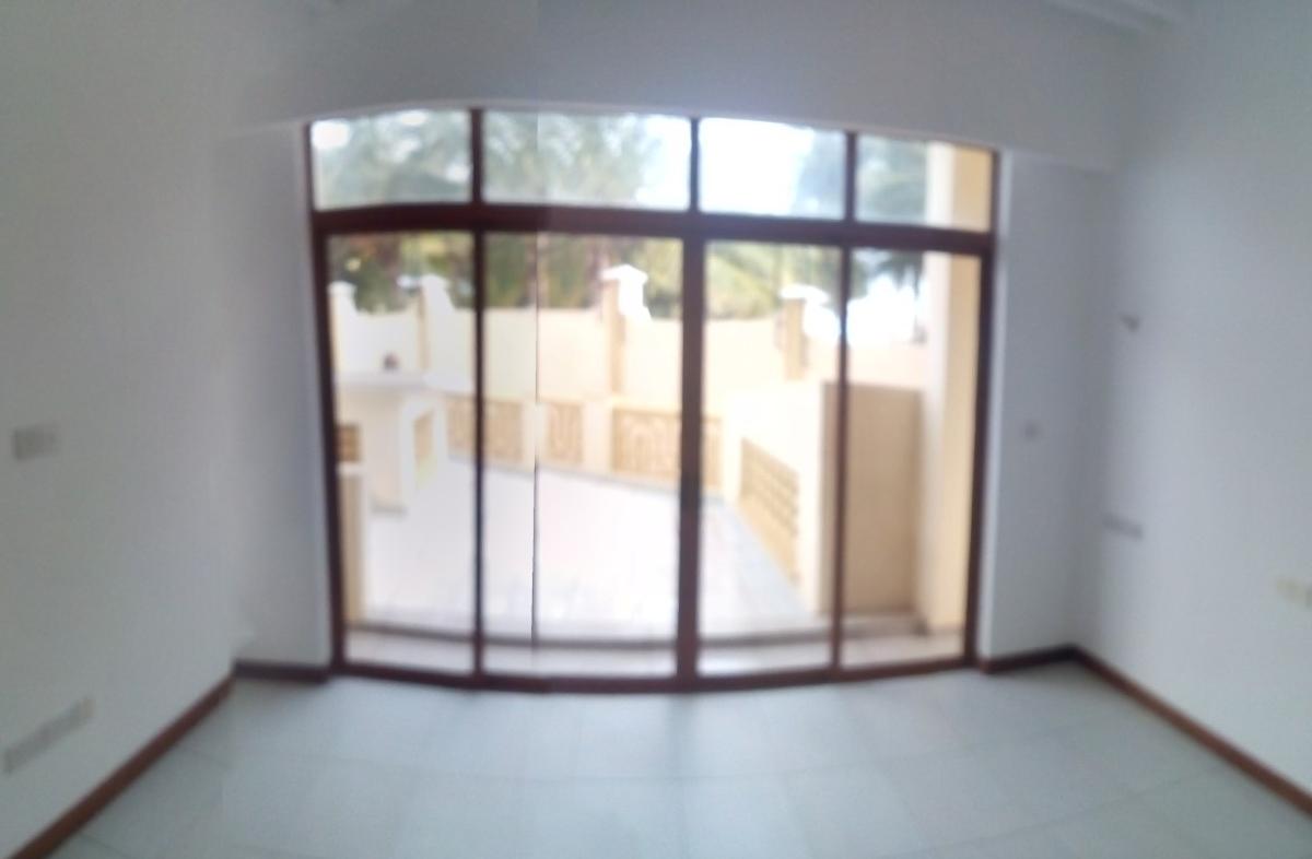 3 Bed Apartment with En Suite in Nyali Area - 6