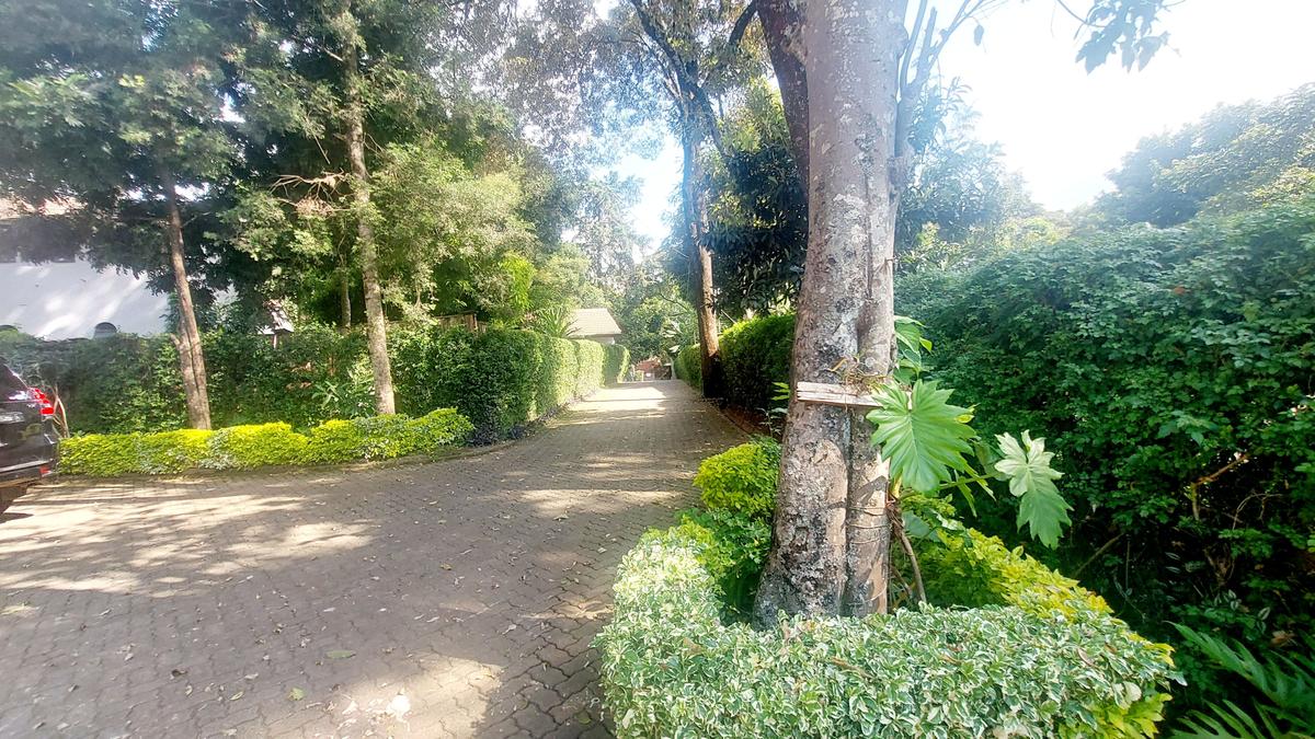4 Bed Townhouse with En Suite at Chalbi Drive - 12