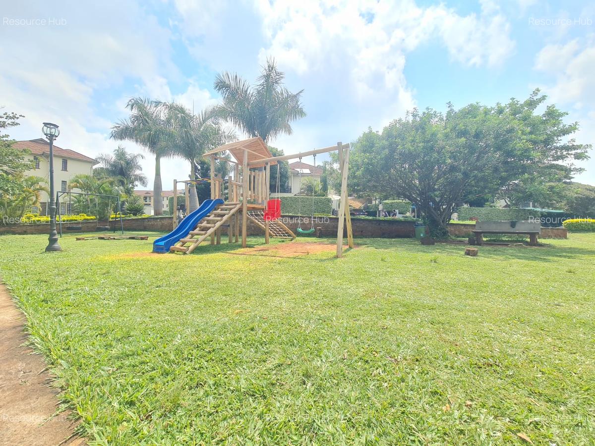 4 Bed Townhouse with En Suite at Loresho - 3