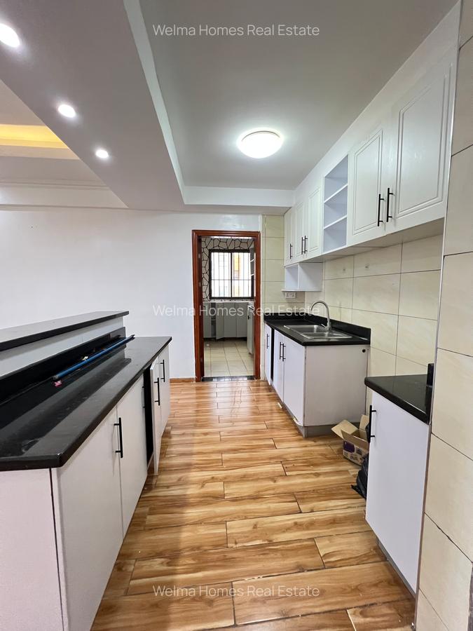 2 Bed Apartment with En Suite in Kilimani - 3