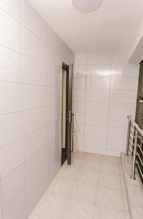 2 Bed Apartment with En Suite at Othaya Rd - 13