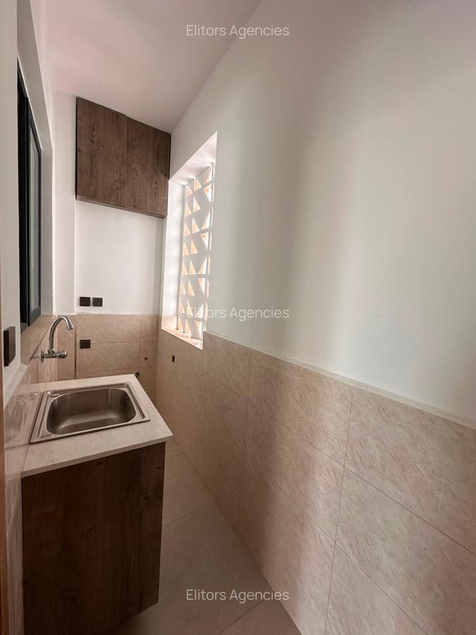 2 Bed Apartment with En Suite at Brookside Drive - 9
