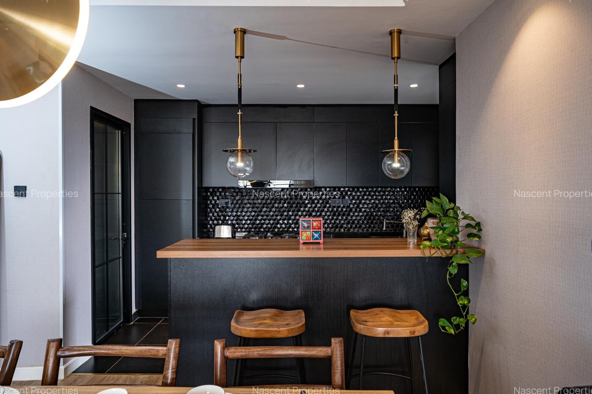 Serviced 2 Bed Apartment with En Suite in Westlands Area - 11