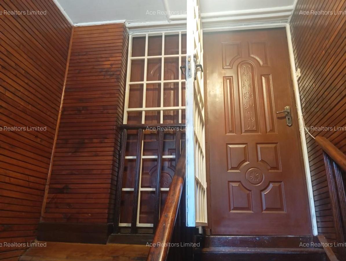 6 Bed House with En Suite at Near Muthaiga Golf Club Nairobi - 14