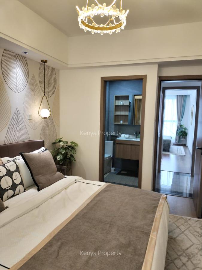 Studio Apartment with Swimming Pool at Kindaruma Road - 12